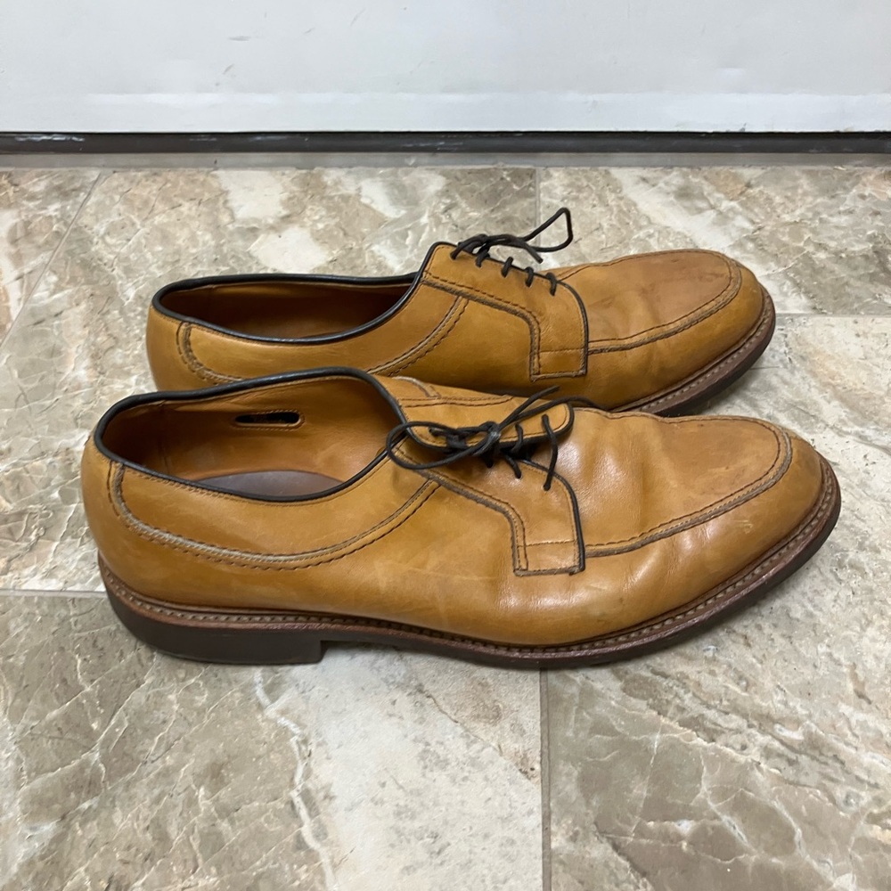 Allen Edmonds Norse Men's size 10.5D Walnut Brown Leather Split Toe Derby